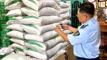 Gần Tết, đường cát nhập lậu lại “nóng”