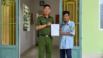 Tìm lại danh phận, giúp cất nhà cho người hoàn lương 38 năm không có giấy tờ tùy thân