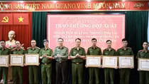 Khen thưởng 7 CBCS khám phá nhanh vụ trọng án tại Bắc Giang