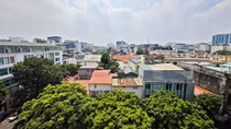 Miền Bắc cuối tuần nắng nhẹ, vùng núi và trung du đêm có mưa dông