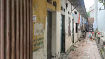 Công nhân chật vật xoay xở trong “bão giá”