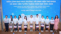 Lời khuyên bất ngờ của GS Tạ Thành Văn với tân sinh viên trường Đại học Y Hà Nội