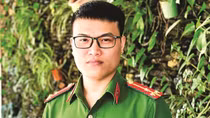 Thượng uý - nhà văn Phan Đức Lộc: Tận tụy với ngành, chân thành với văn chương