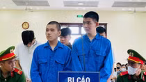 Những bị cáo mặt "búng ra sữa" nhận án về tội giết người