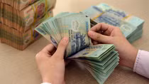Chính phủ đề xuất tăng lương cơ sở 30%