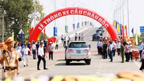 Thông xe cây cầu thứ 3 bắc qua sông Hậu