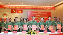 Cụm thi đua số 9 ký giao ước thi đua Vì an ninh Tổ quốc