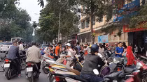 Hà Nội lên danh sách “đỏ” hàng trăm trường học thường xuyên ùn tắc