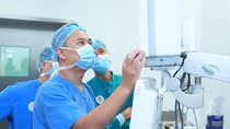Em dâu hiến gan cứu sống anh chồng