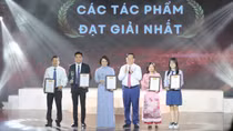 Tôn vinh các tác phẩm xuất sắc trong bảo vệ nền tảng tư tưởng của Đảng năm 2024