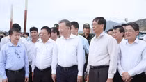 Tổng Bí thư Tô Lâm thăm và kiểm tra một số cơ sở kinh tế, văn hóa, xã hội tại Ninh Thuận