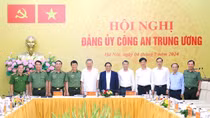 Tiếp tục là một trong những cấp uỷ gương mẫu, đi đầu, tiêu biểu, toàn diện của hệ thống chính trị