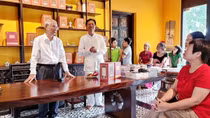Lan tỏa tình yêu sử Việt qua văn chương