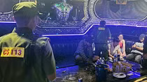 Phát hiện 8 nam, nữ phê ma túy tại quán karaoke Paris