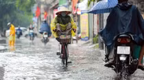 Miền Bắc chiều tối có mưa rào và dông rải rác, có nơi mưa to