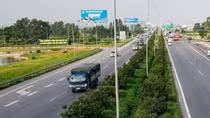 Đầu tư đoạn tuyến cao tốc đường Vành đai 4 đến quốc lộ 18