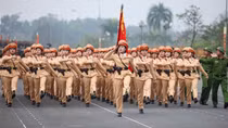 Ghi ở thao trường huấn luyện diễu binh