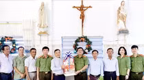 Đồng bào lương, giáo chung tay xây dựng quê hương