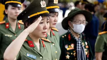 Cán bộ, chiến sĩ Công an nén nỗi buồn để hoàn thành nhiệm vụ vinh dự, tự hào