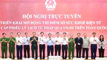 Thủ tướng bấm nút thí điểm Sổ sức khỏe điện tử và cấp Phiếu lý lịch tư pháp qua VNeID trên toàn quốc