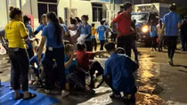 Gần 100 công nhân nhập viện sau khi ăn bánh đa cua