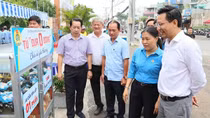 Nhân rộng mô hình điểm dừng chân cho tài xế “xe ôm”