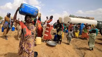 Tương lai nào chờ đợi người dân Sudan sau một năm nội chiến?