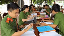 Hỗ trợ hàng ngàn người Việt ở Campuchia hồi hương ổn định cuộc sống