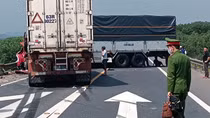 Liên quan đến tai nạn nghiêm trọng xảy ra trên cao tốc Cam Lộ - La Sơn: Còn nhiều ý kiến về vấn đề an toàn