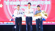 Mang Tết sớm tới bà con Gò Công Đông
