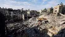 Thời khắc chào đón năm mới, dải Gaza chìm trong tiếng súng