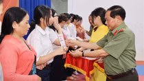 Mỗi trường học là trường học thân thiện, mỗi học sinh là học sinh thanh lịch