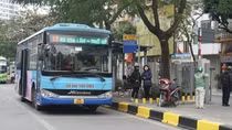 Chấn chỉnh lái xe buýt vi phạm giao thông, dừng sai điểm đỗ