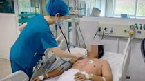 Dịch sởi bùng phát mạnh, “tấn công” cả người lớn