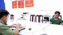 Khởi tố, tạm giam đối tượng tàng trữ trái phép súng quân dụng K54