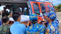 Điều trực thăng ra Trường Sa đưa ngư dân chấn thương sọ não về đất liền điều trị