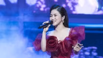 Ca sĩ Hương Tràm gửi đơn tố cáo người tung tin đồn “sang Mỹ sinh con”