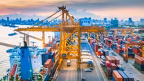 WB nâng dự báo tăng trưởng kinh tế Việt Nam lên 6,1%