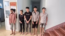 Tụ tập tại nhà riêng tổ chức sử dụng trái phép chất ma túy, tàng trữ súng cồn