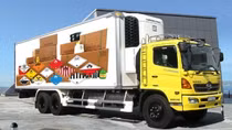 Không được vận chuyển hàng hoá nguy hiểm đi qua các công trình hầm có chiều dài từ 100m trở lên