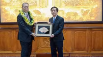 Trao tặng danh hiệu “Công dân danh dự Thừa Thiên Huế” cho Giáo sư Hattori Tadashi