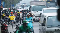 Tăng cường giáo dục tuyên truyền, để người dân tham gia giao thông có trách nhiệm