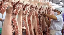 Thịt nhập lậu khiến người chăn nuôi gặp khó