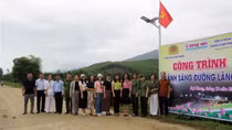 Ý nghĩa chương trình “Ánh sáng đường làng” của Công an xã ở Quảng Nam