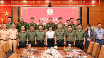 Triển khai trang bị kênh thông tin liên lạc giữa lực lượng tham gia bảo vệ ANTT ở cơ sở với Công an chính quy