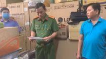 Khởi tố, bắt tạm giam 2 đối tượng buôn bán bóng đèn Rạng Đông giả