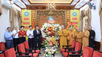 Lãnh đạo Bộ Công an chúc mừng Lễ Phật đản 2024