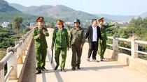 Trưởng Công an xã có duyên tháo gỡ những "điểm nóng"