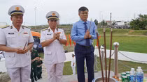 Quân chủng Hải quân tưởng niệm các anh hùng, liệt sĩ và nhân dân đã hy sinh