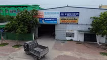 Cửa hàng VLXD sai phép “tàng hình” trước đường vào UBND phường